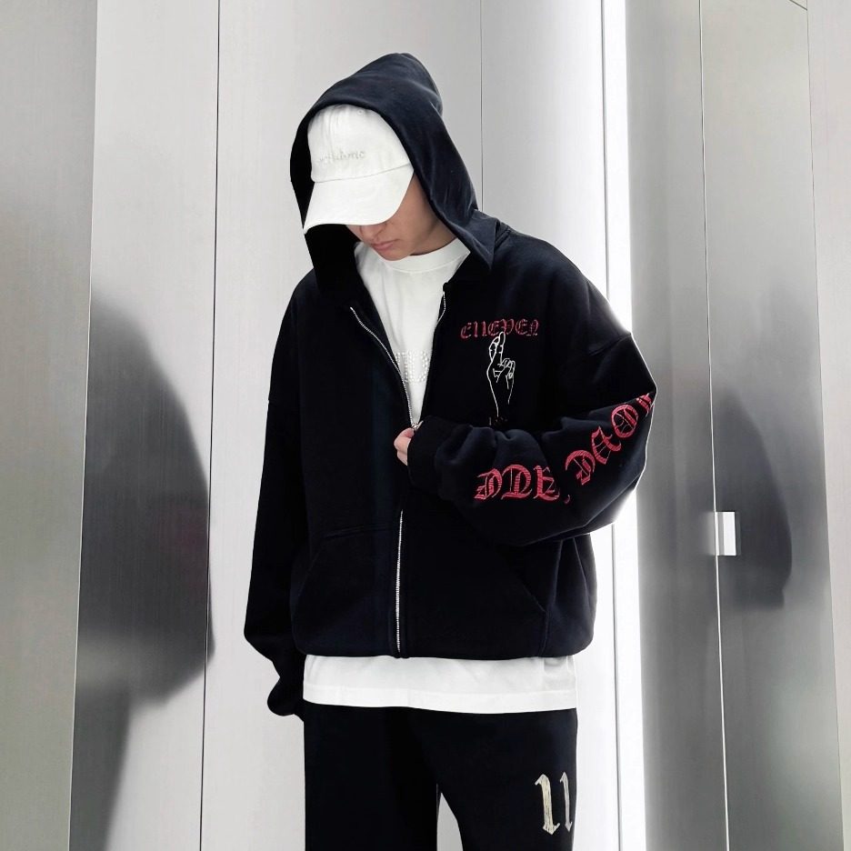 【现货】WE11DONE TRACK美式复古三眼小鹿印花拉链连帽卫衣外套,淘宝优惠券,粉丝福利购,淘宝优惠卷