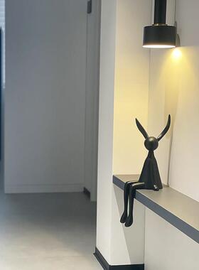 兔子坐姿摆件极简创意客厅玄关电视柜酒柜样板间展示柜桌面装饰品