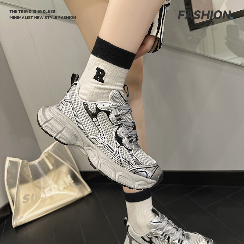 夏季新款爆款简约时尚潮流板鞋休闲户外运动小白鞋男女情侣鞋