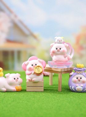 儿童盲盒转运动物猪猪车载潮玩