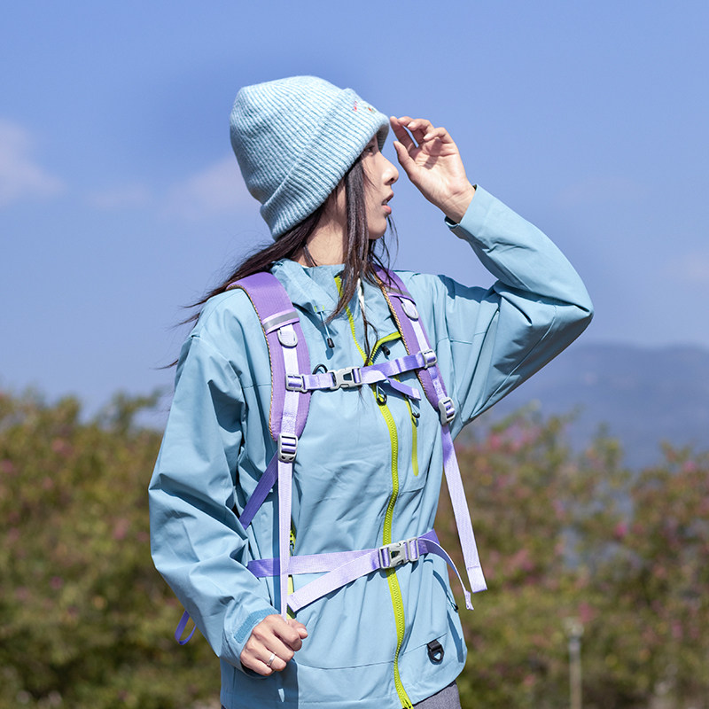 Women's outdoor travel backpack lightweight waterproof mountaineering bag
