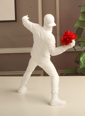 新品Banksy班克西扔花男孩街头艺术工业L风人像雕塑摆件家居精美