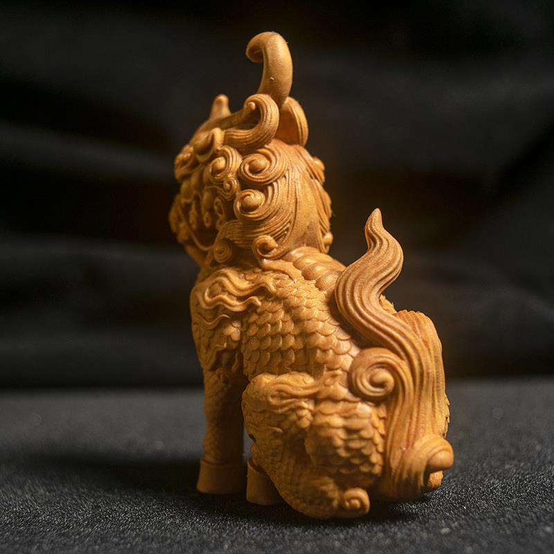小叶黄杨木雕刻木质麒麟貔貅镇宅男工艺礼品客厅木头小摆件招财 - 图0