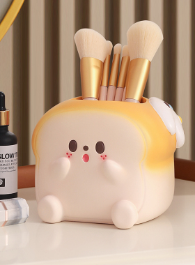 笔筒办公室桌面学生创意卡通可爱治愈系生日小礼物女生收纳盒摆件