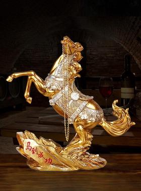欧式创意招财马拉车红酒架家居摆件客厅酒柜餐边桌酒吧桌装饰摆设
