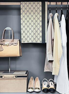 衣帽间柜子组合意式轻奢样板间软装主人房衣橱衣服衣柜装饰品摆件