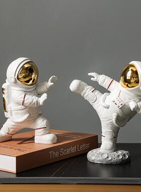 家居软装饰品家里客厅酒柜办公室小太空新房宇航员摆件人新疆包邮