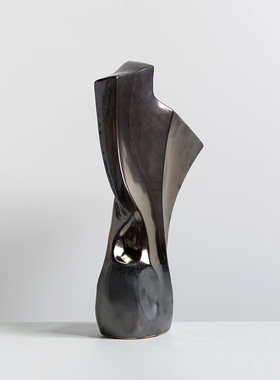 极速装饰推荐萌头摆件艺术人物家居D酒店样板房客厅简约创意软装