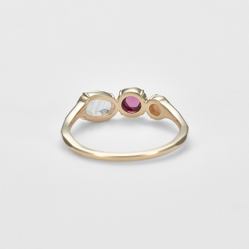 Arkado rose garnet 9K gold ring