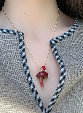 真蘑菇吊坠叠戴双层串珠项链女秋冬配饰毛衣链轻奢感颈链饰品