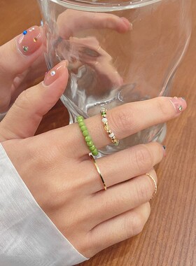 极速彩色水晶戒指串珠装饰小众独特女生多巴胺中指素X圈指环级感