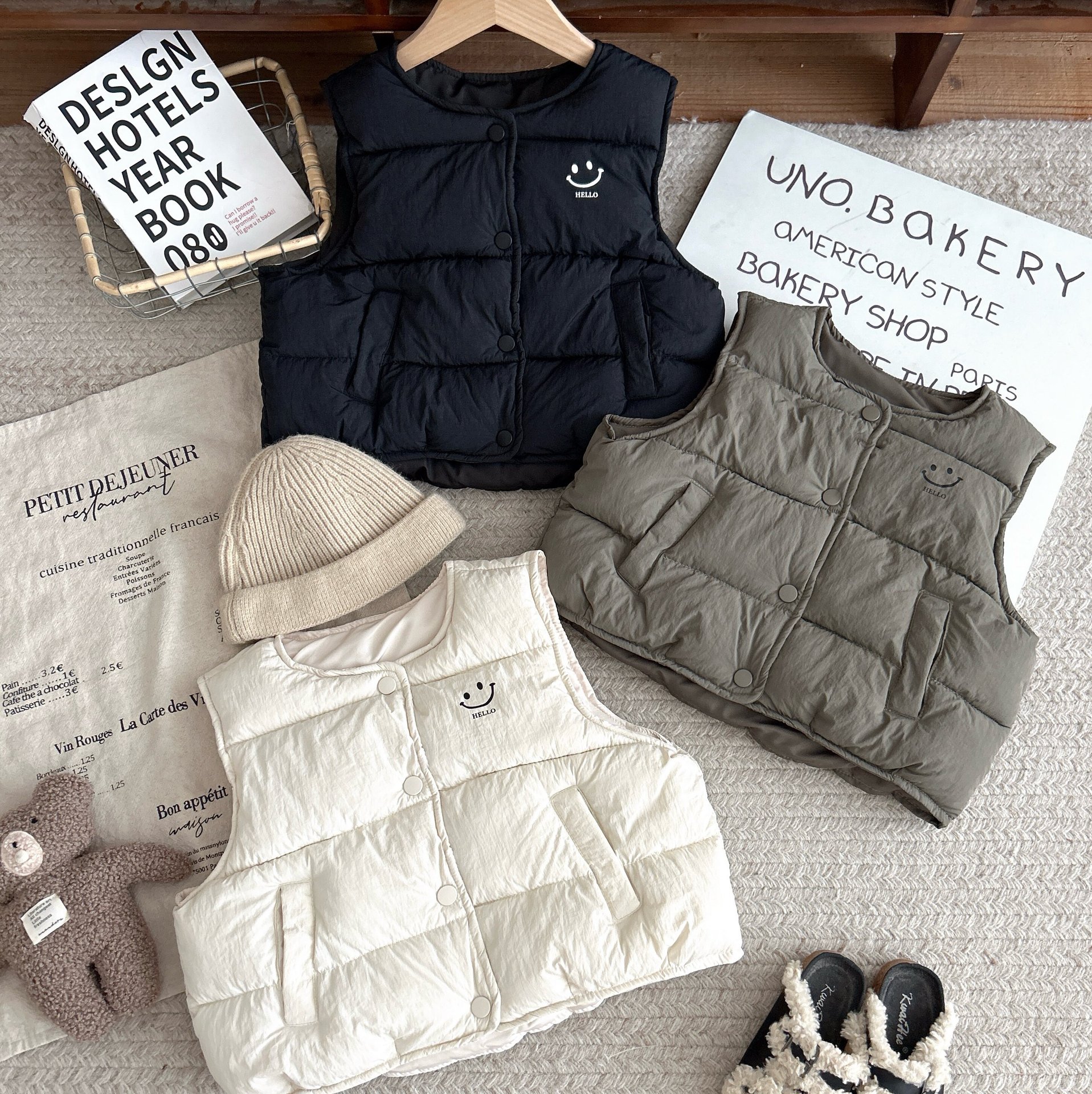 男女童马甲爆款黑金马甲新款中大童防寒坎肩外套男孩羽绒棉马甲ak