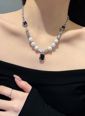 极速复古黑色水晶珍珠拼接项链女zins嘻哈轻奢小众毛衣链2021年新