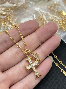 v金克罗伈双十字架吊坠项链镶钻红色镀18k竹节链2024新款玫瑰金