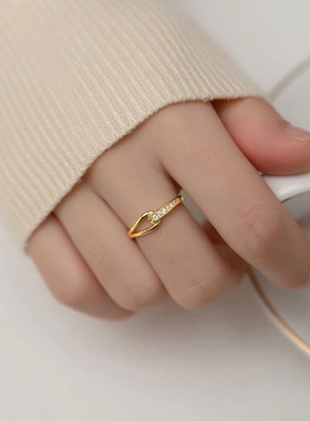 日韩简约长条钻镂空钛钢戒指女小众设计轻奢时尚个性指环网红