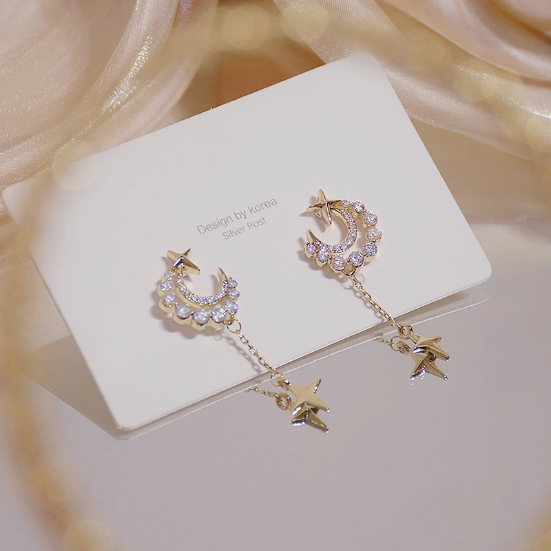 新品Hot Aale Shine Exquisite Zirconia Moon Earring for Women - 图2