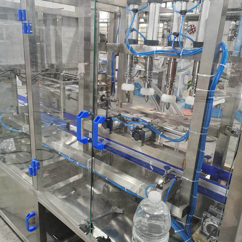 全自动桶装水灌装机5-15升一次性直线纯净水灌装生产线灌装设备,淘宝优惠券,粉丝福利购,淘宝优惠卷