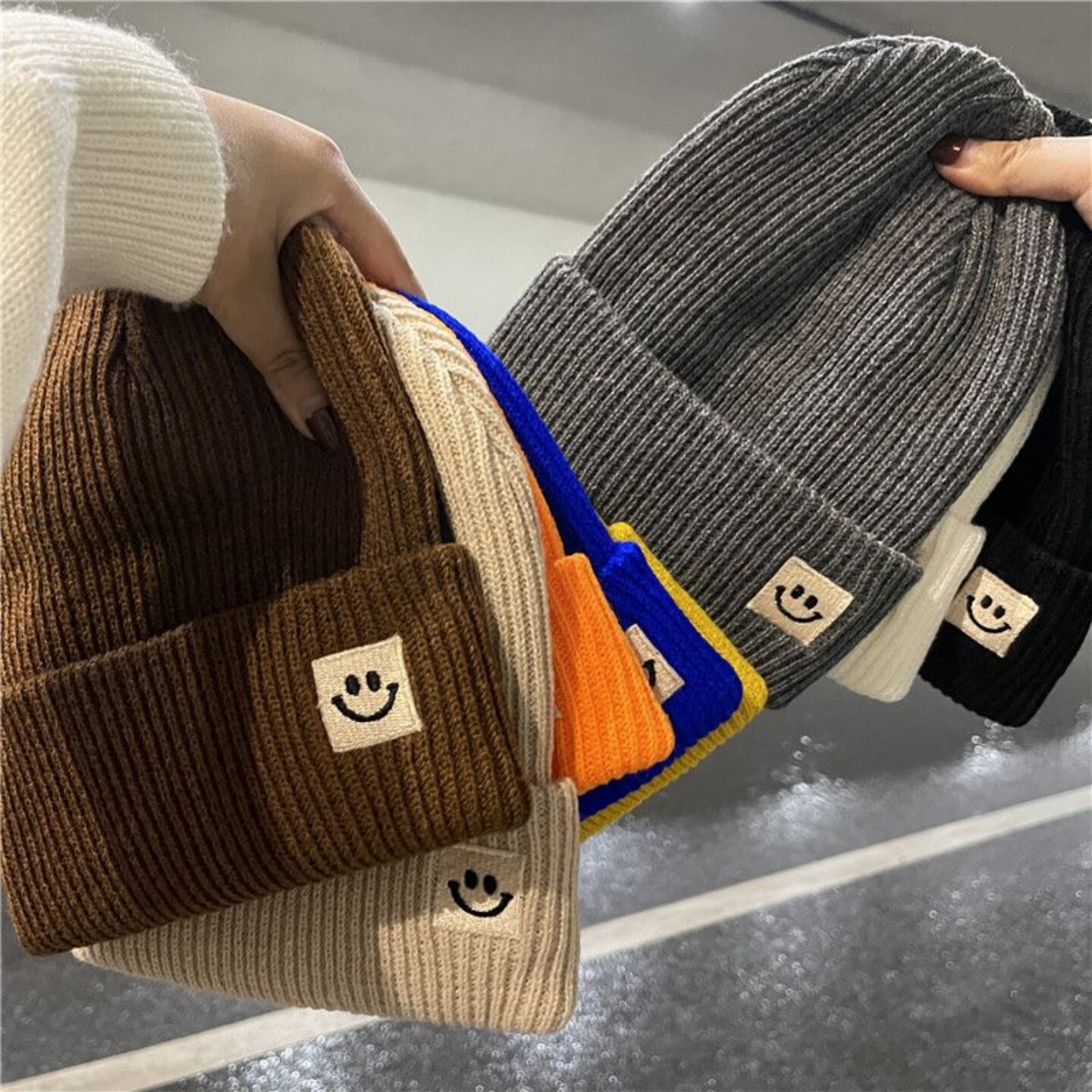 日系针织帽笑脸标毛线帽子女秋冬季可爱潮流百搭护耳黑色保暖男