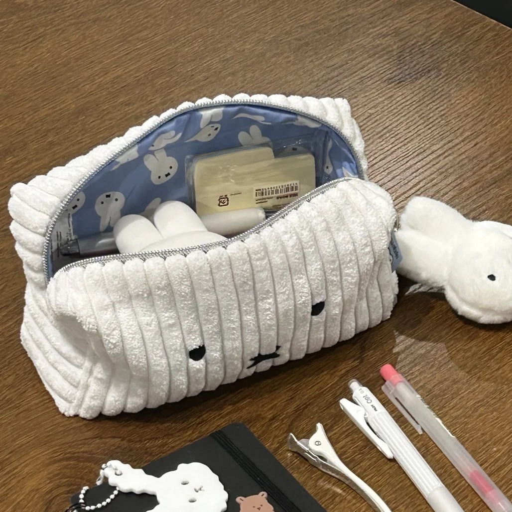 米菲兔毛绒笔袋女生2025新款简约高颜值ins风小学生文具盒大容量 - 图1