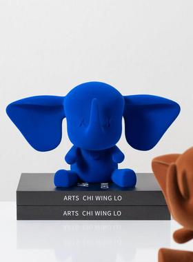 现代创意植绒小飞象摆件卡通软装家居客厅儿童房酒店样板间装饰品