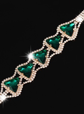 样板房衣帽间梳妆台卧室