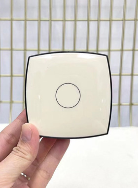 软装样板房卫生间化妆间护肤饰品气垫散粉道具衣帽间摆件摄影套盒