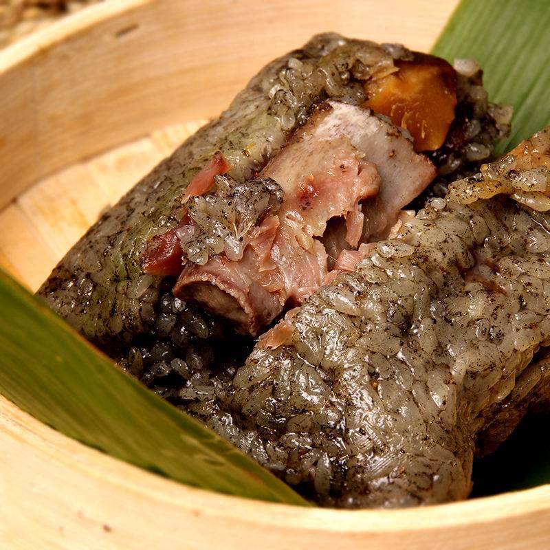 贵州特产 贞丰灰粽子 正宗农家鲜肉排骨蛋黄咸味超大粽粑真空盒装 - 图2