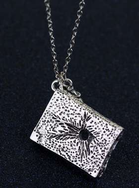 欧美动漫电影周边方蛇怪和汤姆里德尔的日记吊坠项链毛衣链配饰品