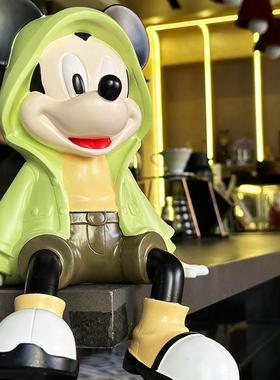 大号卡通米奇坐姿客厅电视柜下面装饰轻奢高级餐边柜台面简约摆件