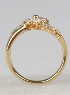 「9.5新」日本进口商品钻石戒指K18黄金49号