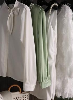 新元素 现代绿色样板房女装饰品帽子包包托盘高跟鞋墨镜衣服