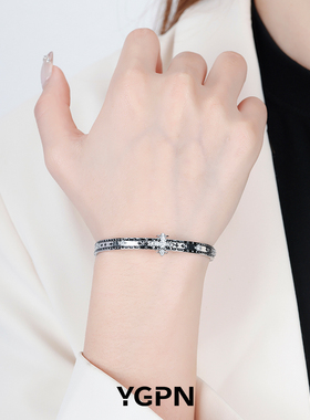 YGPN鸢尾花莫桑钻开口手镯女款