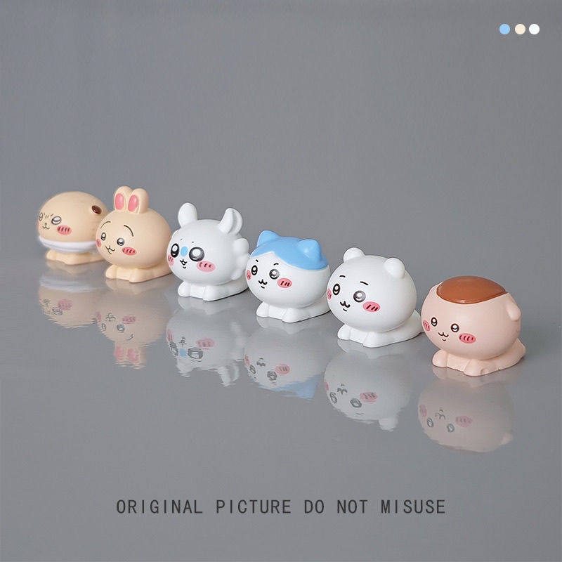 无聊,摆几只吉伊卡哇Chiikawa治愈公仔立体办公桌工位车载装饰品,淘宝优惠券,粉丝福利购,淘宝优惠卷