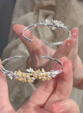 新中式花朵手镯春夏新款高级感轻奢百搭送女友礼物流行时尚手饰