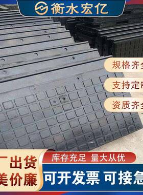P50铁路道口橡胶板抗变形道口板铁路用耐腐蚀嵌丝减震道口橡胶板