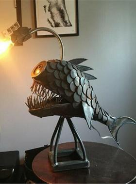 新品AnglerFishLamp琵琶鱼灯落地式USB接口复古艺术台灯