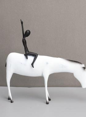 新中式金属骑马人艺术摆件样板房售楼部书房客厅桌面玄关软装饰品