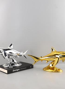 北欧创意抽象电镀树脂鲨鱼动物雕塑摆件客厅玄关酒店软装家居饰品