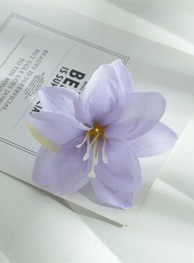 N 8厘米仿真花小百合 绢布假花 diy手工发饰簪花服装配花装饰