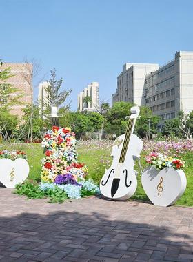户外大型铁艺小提琴镂空LOVE音乐主题道具雕塑创意美陈装饰品摆件
