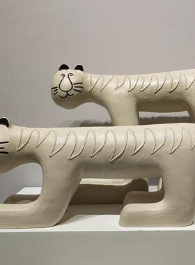 现代创意树脂卡通大脚虎猫儿童样板间抽象摆件售楼部客厅书房饰品