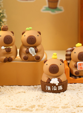 水豚桌面摆件卡皮巴拉木鱼解压元旦跨年新年小礼物送女友男生朋友