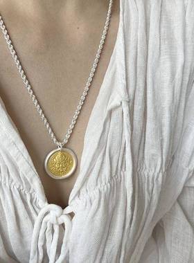 黄色财神吊坠男女项链转运麻花链新款复古潮流小众时尚气质百搭款