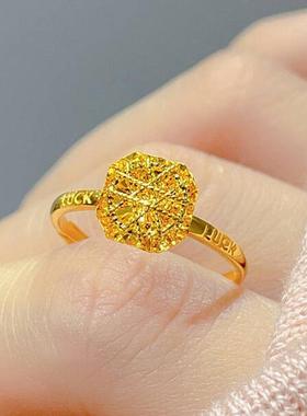 黄金色爆闪拉丝小方糖戒指女开口戒指时尚轻奢高级感百搭食指环女