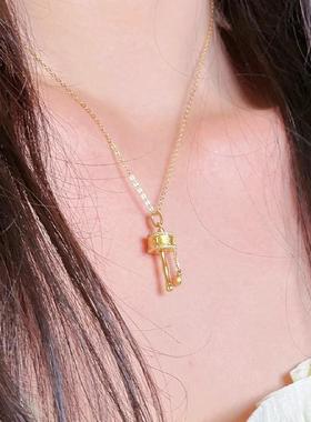 黄金色拨浪鼓吊坠女款2023新款古法传承个性时尚吉祥复古项链送礼