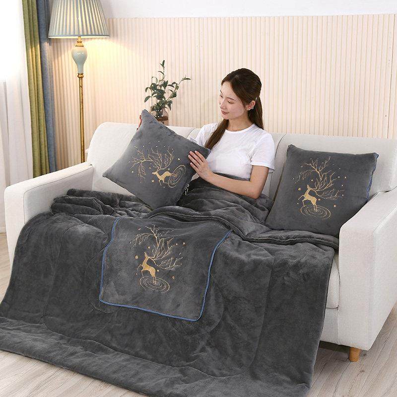 加厚冬季牛奶绒抱枕被子两用多功能冬天折叠枕头毯子汽车载午休被,淘宝优惠券,粉丝福利购,淘宝优惠卷