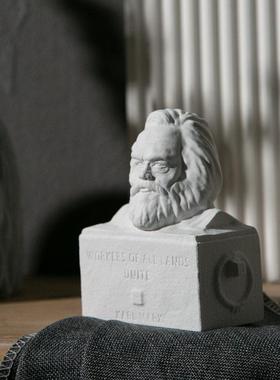 北欧人物雕塑摆件马克思石膏像艺术头像酒柜家居客厅桌面装饰品