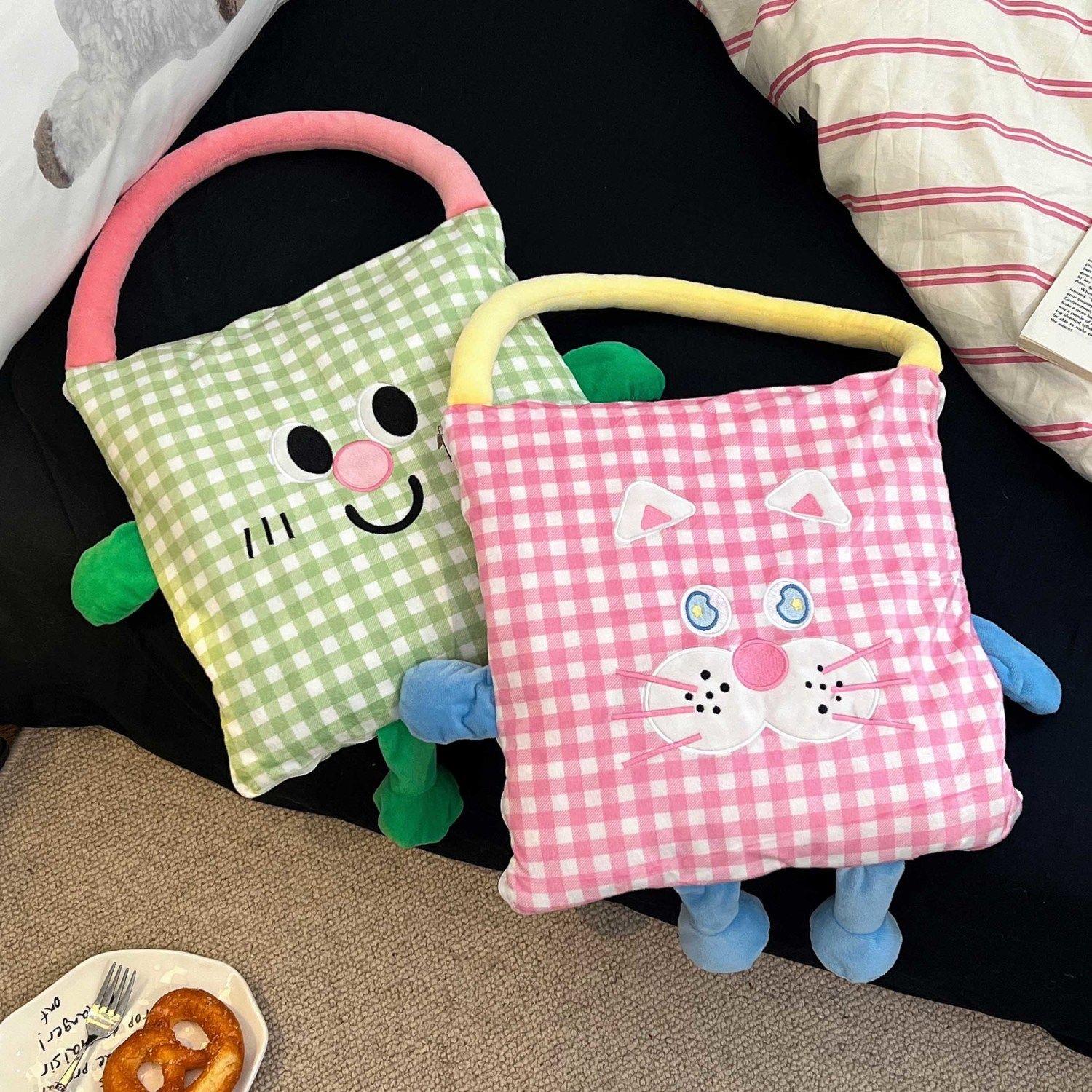 办公室午睡抱枕毯子二合一夏凉被空调被子沙发抱枕学生便携抱枕被 - 图2