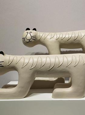 现代创意树脂卡通大脚虎猫儿童样板间抽象摆件售楼部客厅书房饰品