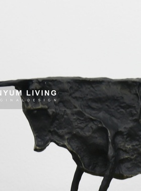 速发铁艺抽象艺样板房间轻奢软装饰品家居牛摆客厅书桌售楼处术件